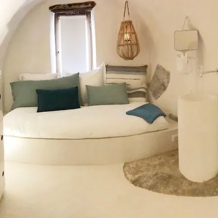Balagne, Aregno, Voutes En Pierres Renovees Aregno